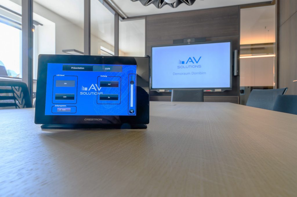 Collaboration_Raum_Vorarlberg_Crestron_SMART_JBL_Poly_BarcoClickshare_AVsolutions_3