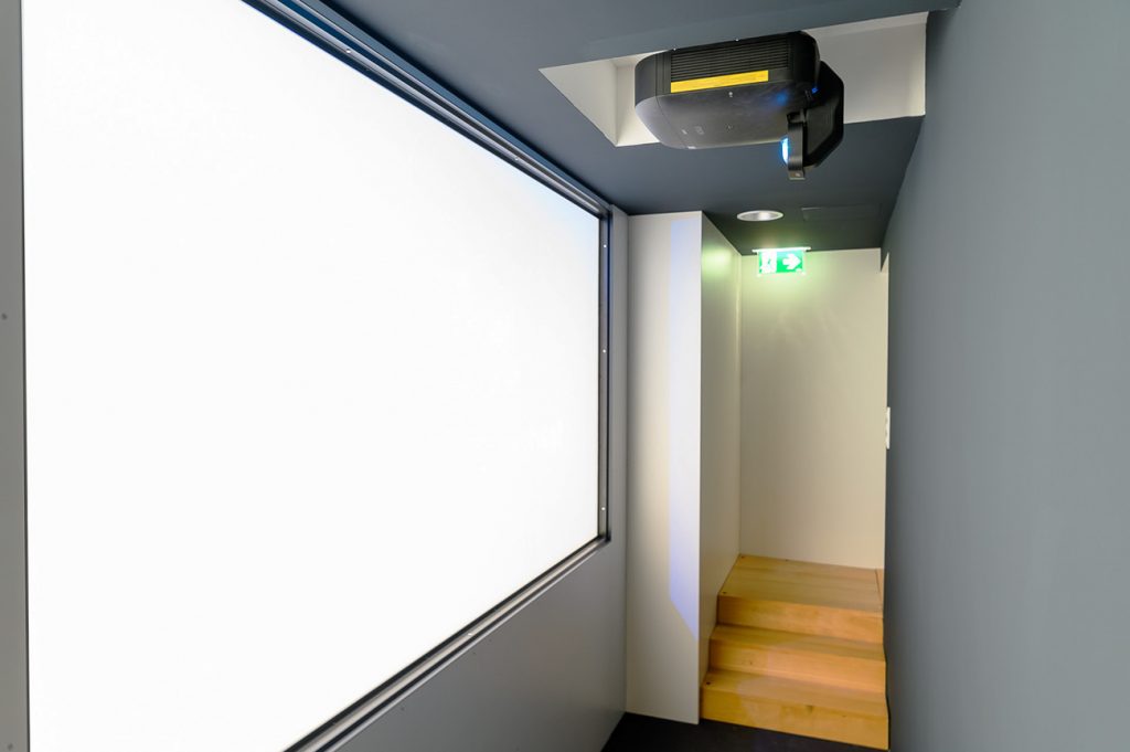 Projekt_Sparkasse_Feldkirch_Crestron_Epson_Bose_AVsolutions_20