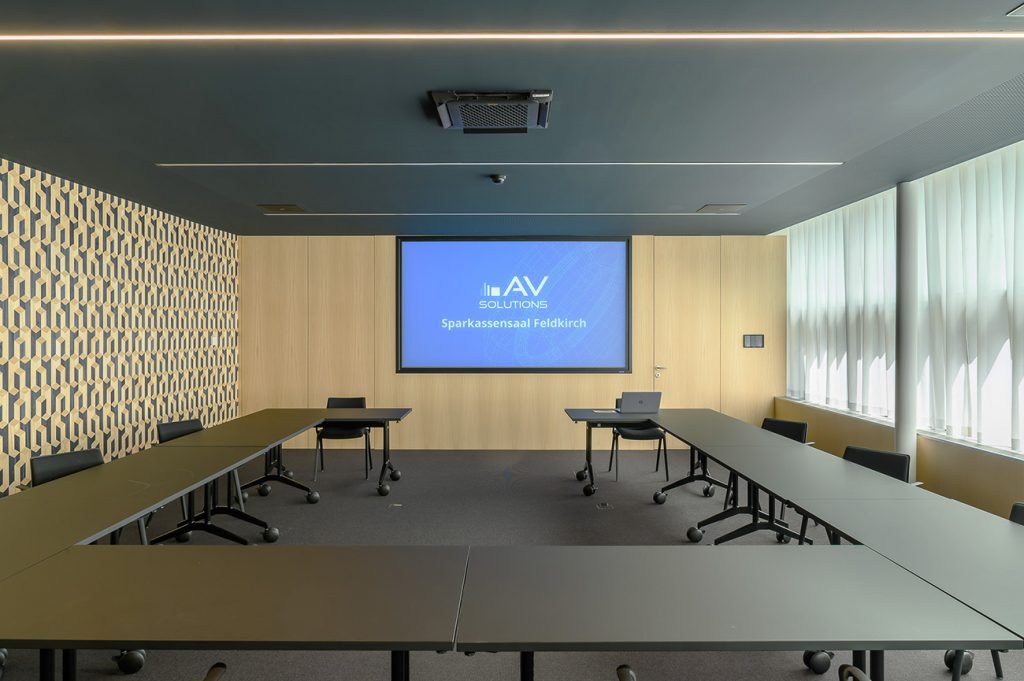 Projekt_Sparkasse_Feldkirch_Crestron_Epson_Bose_AVsolutions_22