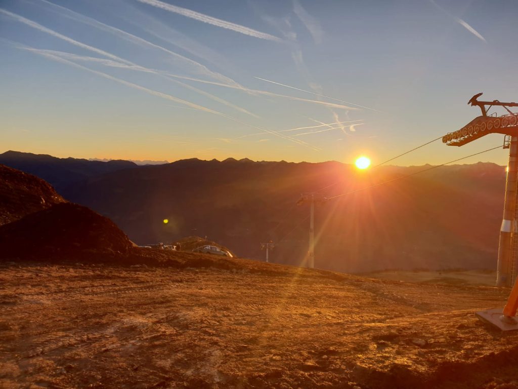Referenzen_Beschallung_Schneebar_Wimbachexpress_2_AVsolutions Beschallung - Wimbach Express - Hochzillertal - Schneebar - Klangwolken I AVsolutions